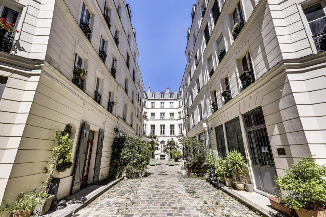 Modern French Studio In Paris Appartement Buitenkant foto